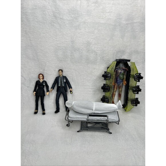 1998 The X-Files Fight The Future Agent Mulder & Scully Action Figures Series 1 - Picture 1 of 11